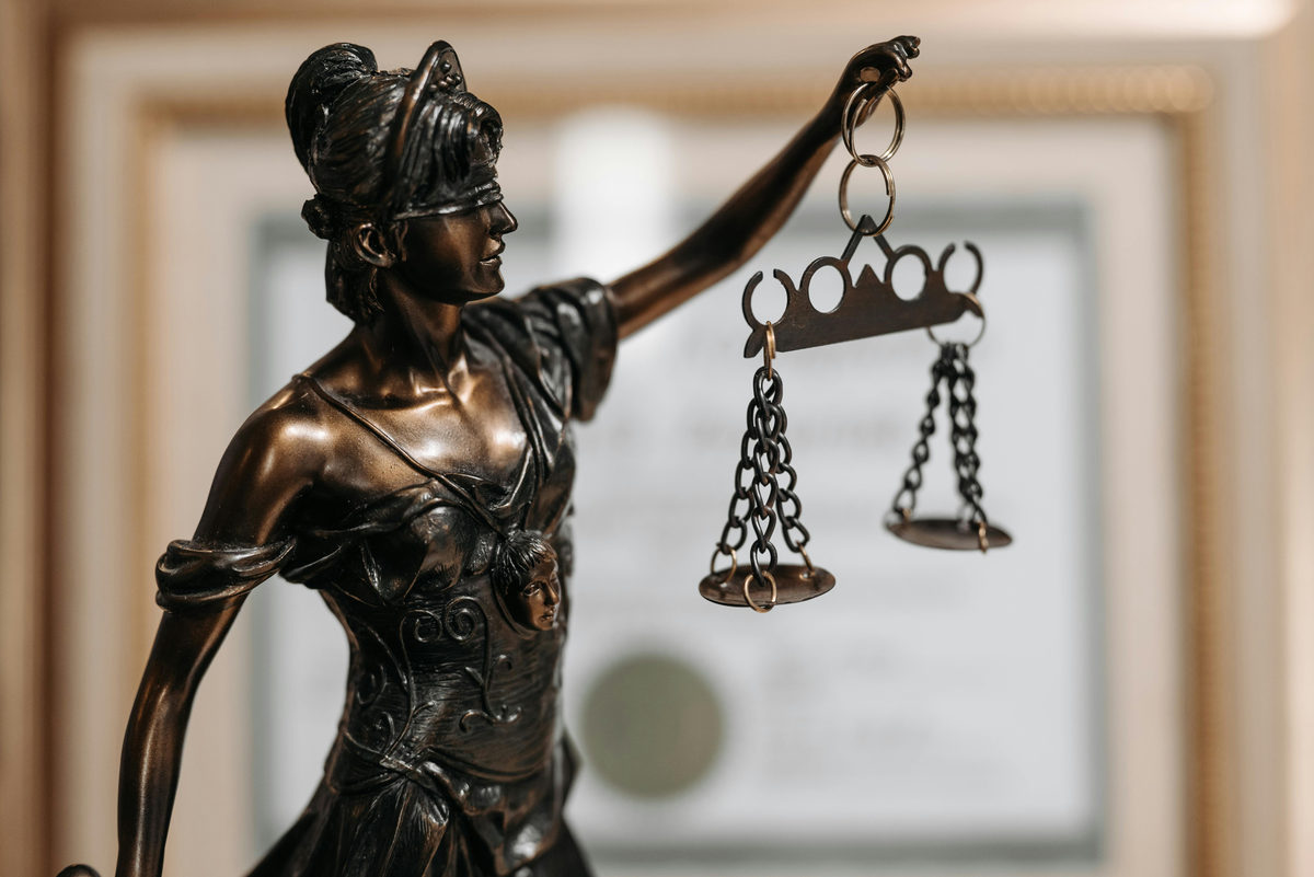 statue of Lady Justice